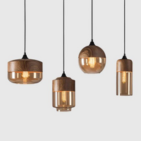 Stilfuld skandinavisk loftslampe i træ - NordLuna