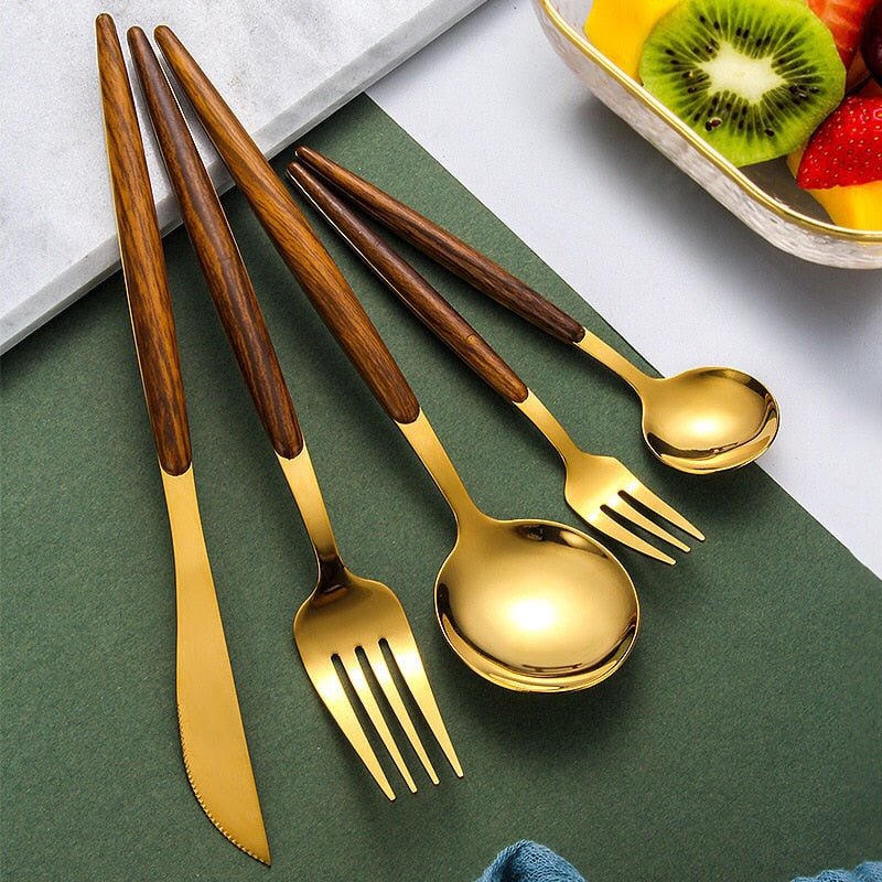 Juego de cubiertos de acero inoxidable con mango de madera – WoodCraft