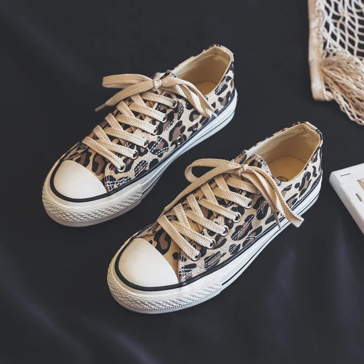 Stilige leopardmønstrede damesneakers – Savannah