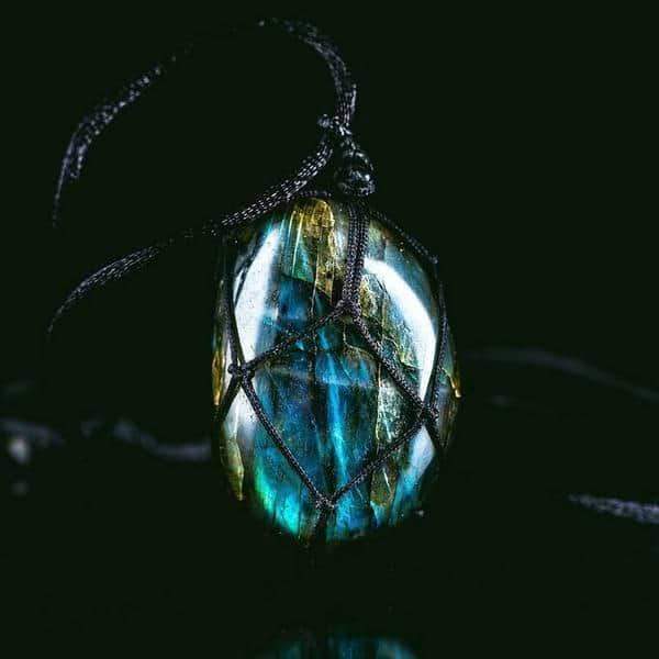 Mystical Labradorite Dragon Heart Necklace – Aris