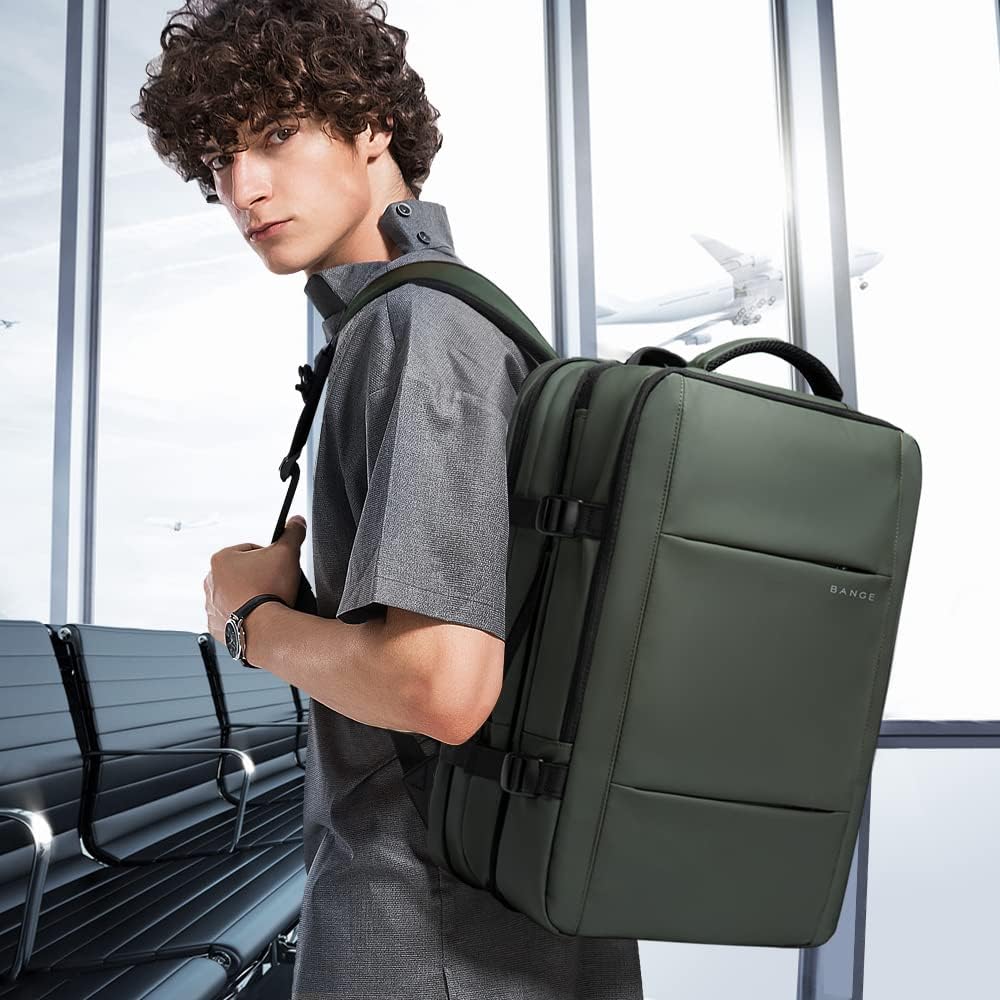 Udvidelig 26–45L vandtæt rejserygsæk med laptoprum og duffel-mulighed