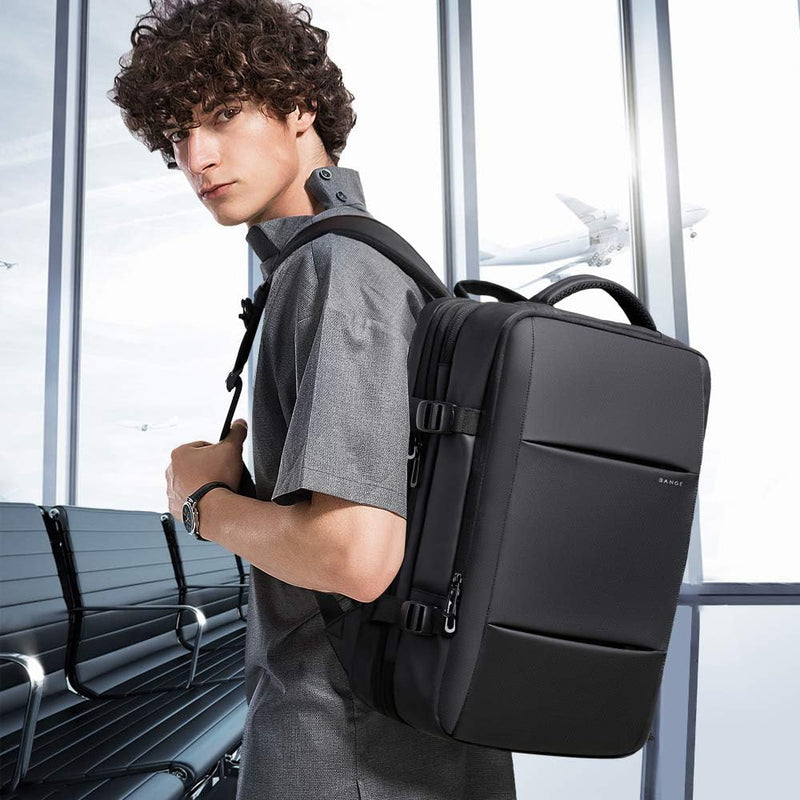 Udvidelig 26–45L vandtæt rejserygsæk med laptoprum og duffel-mulighed