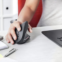 Wiederaufladbare ergonomische vertikale kabellose Maus – Elvion