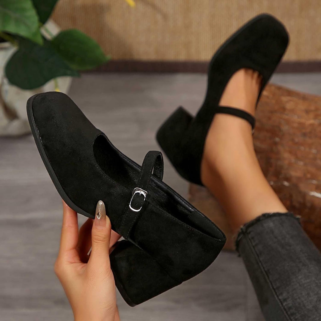 Suede Pumps with Buckle – Lena Oktoberfest 2025