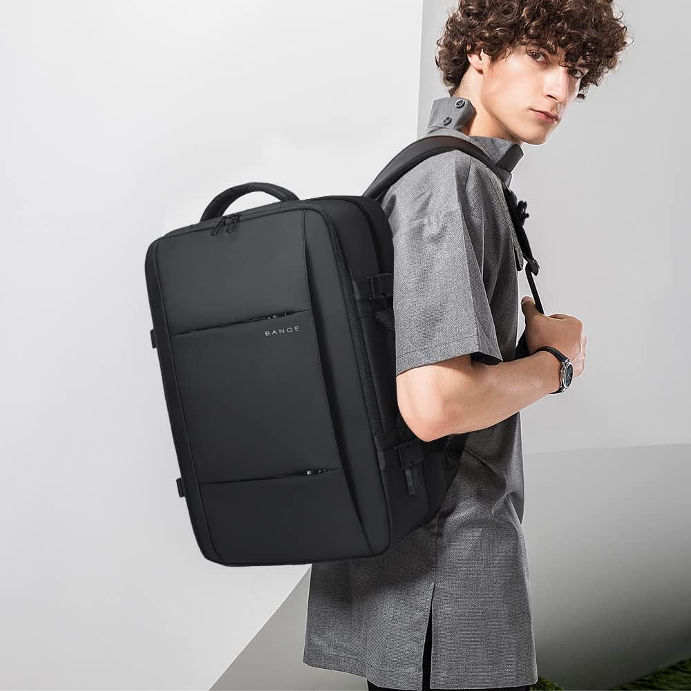 Udvidelig 26–45L vandtæt rejserygsæk med laptoprum og duffel-mulighed