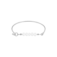 Stylish bracelet with delicate pearls – Selina