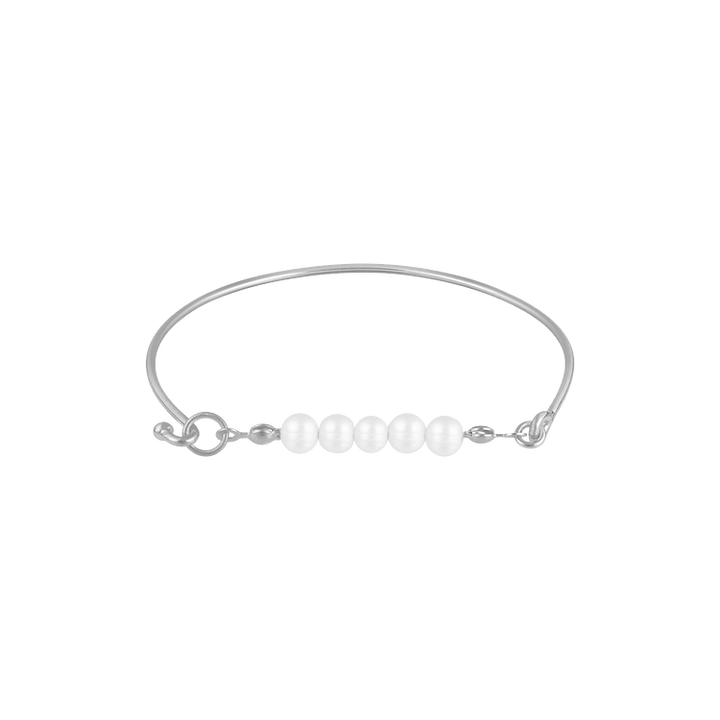 Stylish bracelet with delicate pearls – Selina