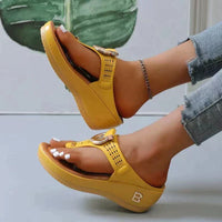 Comfortable women's sandals with supportive fit – Talia