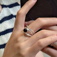 Schwarze Onyx Multilinier Ring – Arden