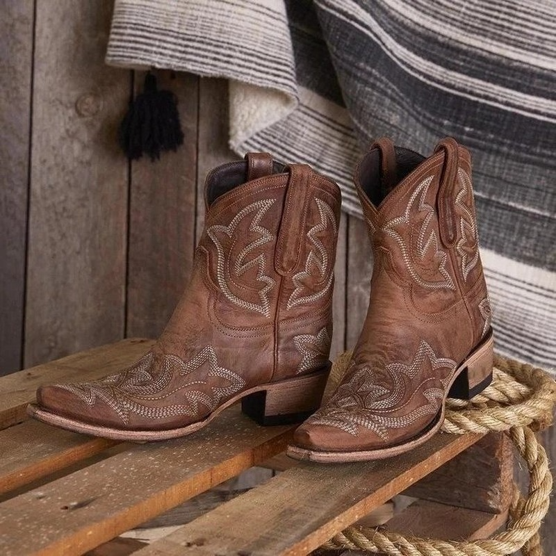 Embroidered Leather Cowboy Ankle Boots – Dakota Fall Edition