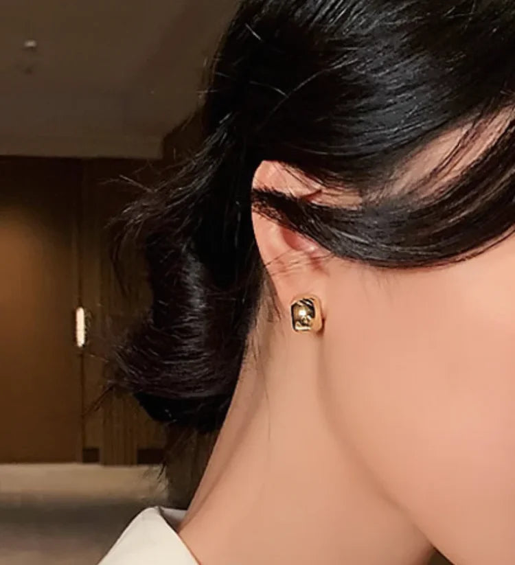 Subtle and Daring Earrings – Clara
