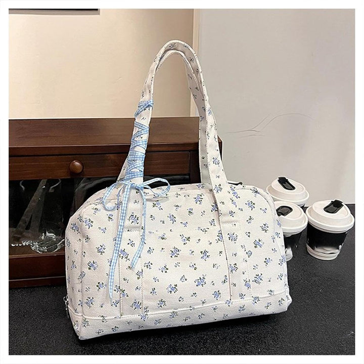 Bow Duffle Bag – Große Canvas-Wochenendtasche mit Bandakzent – Floria