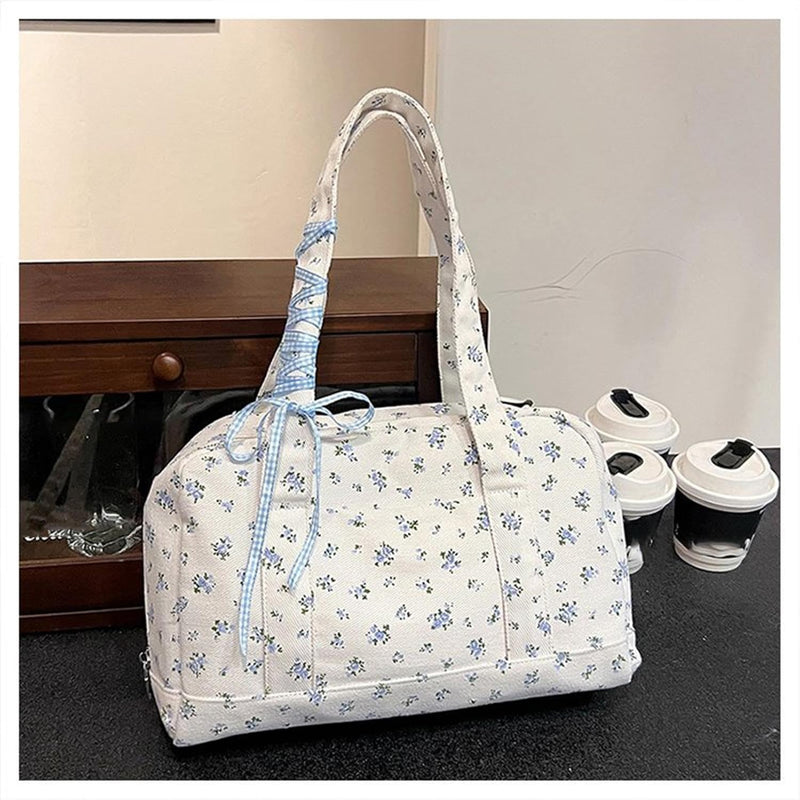 Bow Duffle Bag – Große Canvas-Wochenendtasche mit Bandakzent – Floria