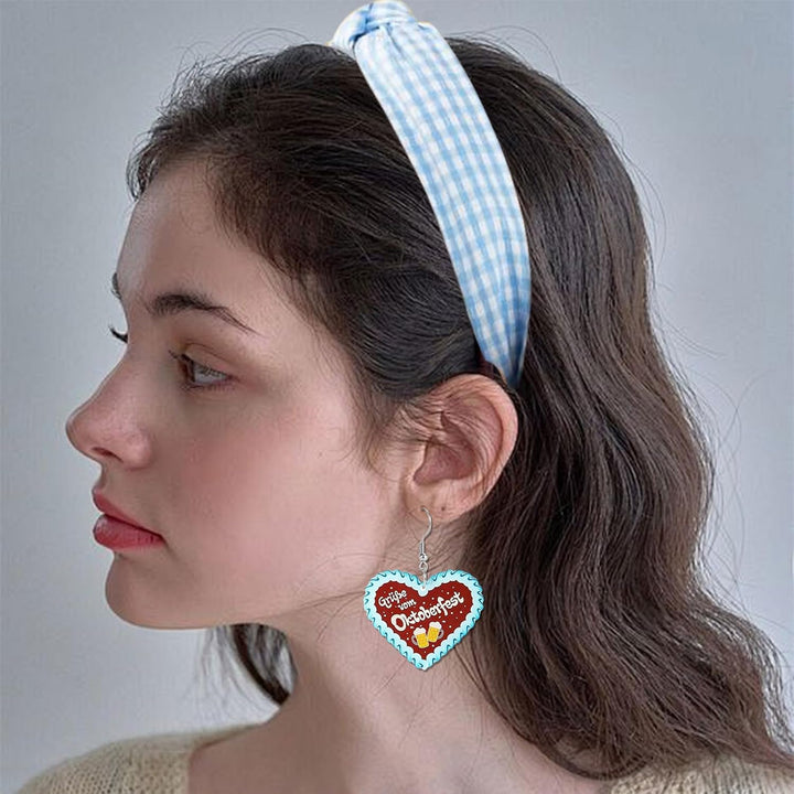 Diadema a cuadros y pendientes de corazón de pan de jengibre – BavariaCharme Oktoberfest 2025