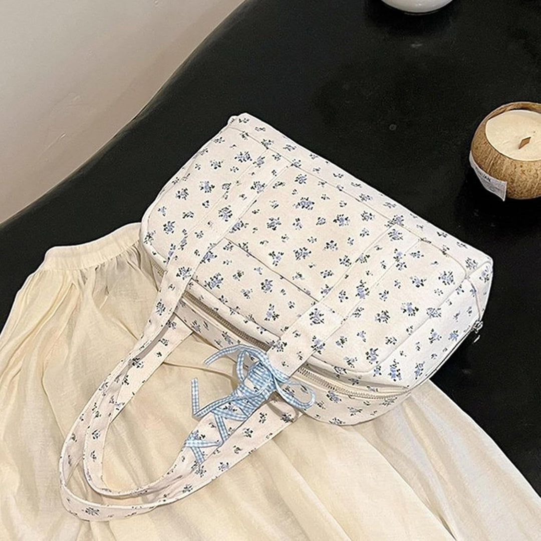 Bow Duffle Bag – Große Canvas-Wochenendtasche mit Bandakzent – Floria