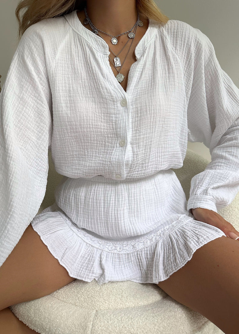 Light cotton set with blouse & ruffle shorts – Leora