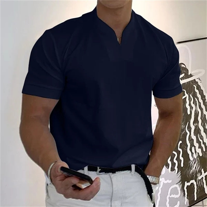 Atmungsaktives Herren Fitnessshirt mit V-Ausschnitt  – Timo