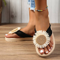 Boho Slip-On Sandals with Floral Pattern – Marivi