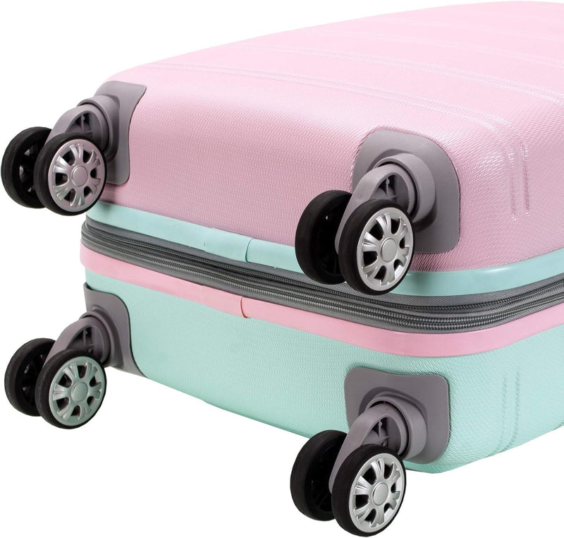 Light expandable hard shell suitcase with double spinner wheels