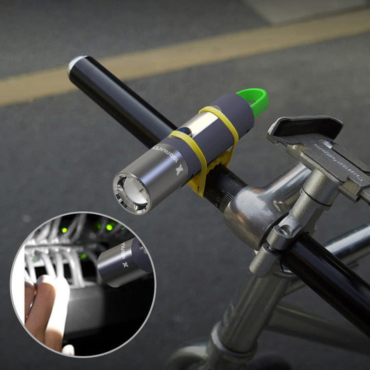 Zoomable LED Flashlight – LumaZoom