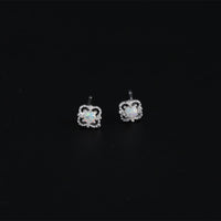 Delikate vintage-øreringe med opal – Seraphina