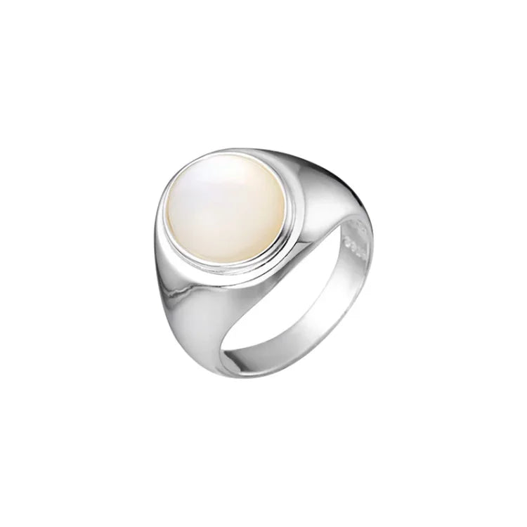 Pinctada Albina Silver Ring – Isla
