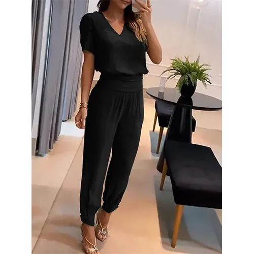 Trendy women's jumpsuit with short sleeves & wide legs – Alina