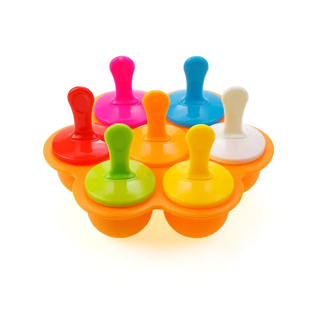 Children's ice molds for refreshing snacks – FrostyFun