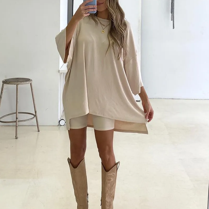 Two-piece lounge and leisurewear for women – Fenja