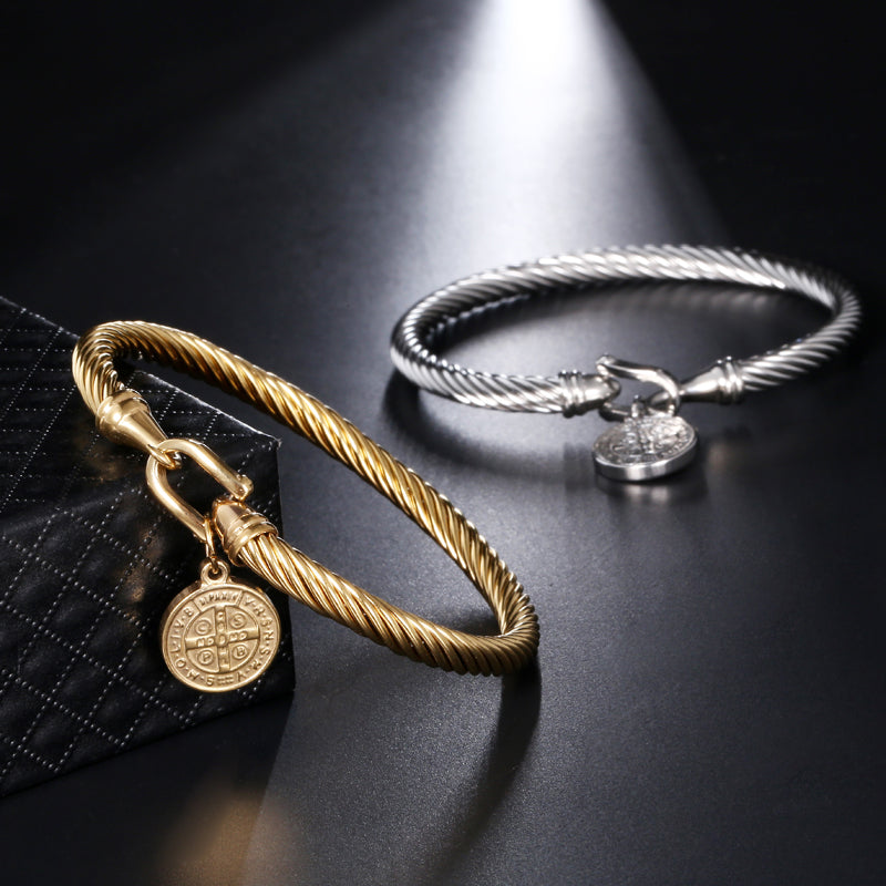 Pulsera colgante de San Benito – Benedetta