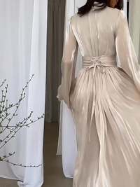 Vestido largo fantasioso con corte fluido – Valentina