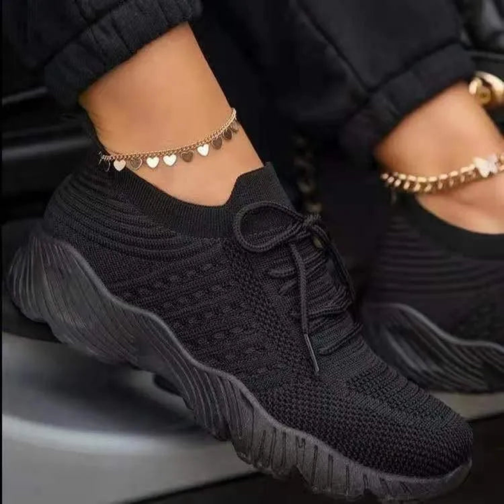 Breathable Women's Chunky Sneakers with Laces – Saphira