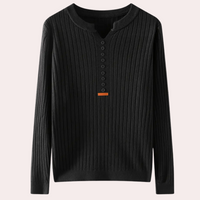 Schwarzer Strickpullover mit Knopfleiste, Herrenmode, elegantes Design, Herbstbekleidung.