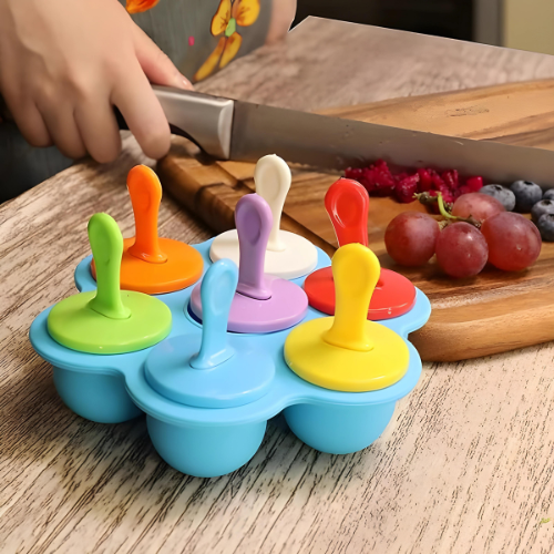 Children's ice molds for refreshing snacks – FrostyFun