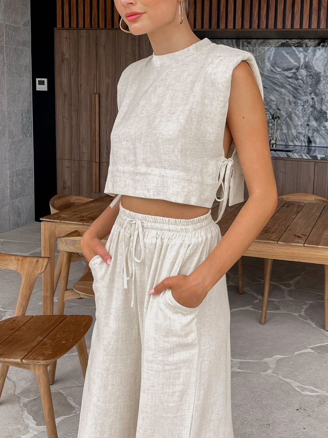 Two-piece summer set with crop top and pants – Valeria