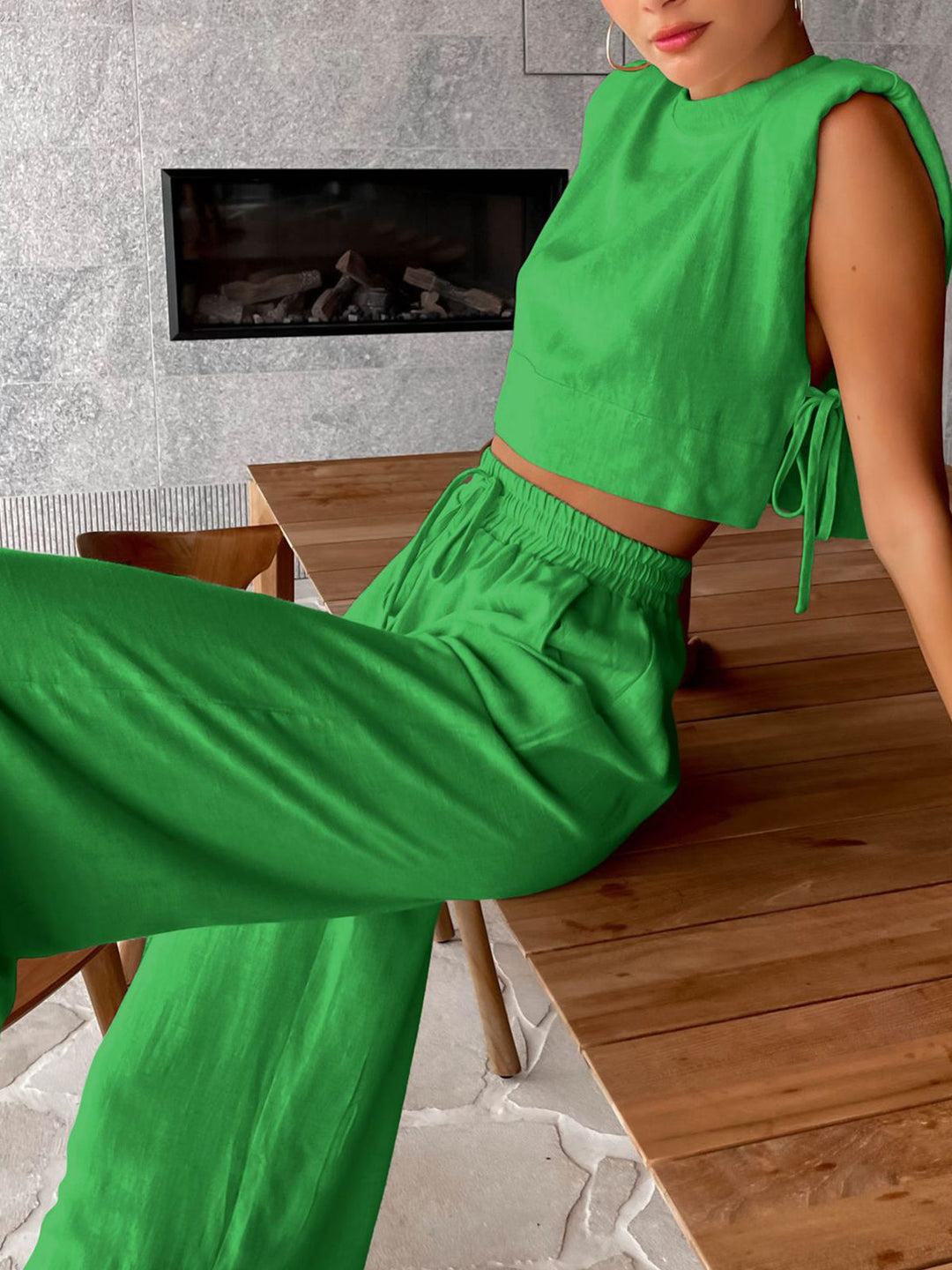 Two-piece summer set with crop top and pants – Valeria