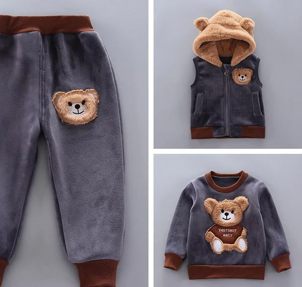 Dreiteiliges Baby- und Kleinkind-Set mit Bärenmotiv – BearHugs