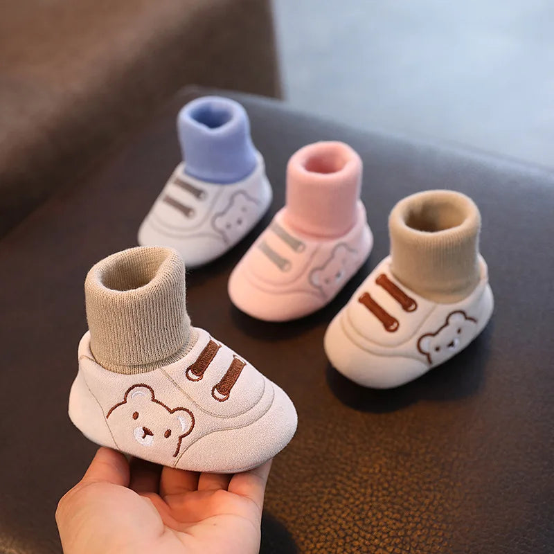 Komfortable und rutschfeste Sockenstrumpfschuhe für Kleinkinder - TinySteps