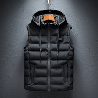 Schwarze Steppweste mit Kapuze, Reißverschluss, Herrenmode, Winterbekleidung, warm, stilvoll.
