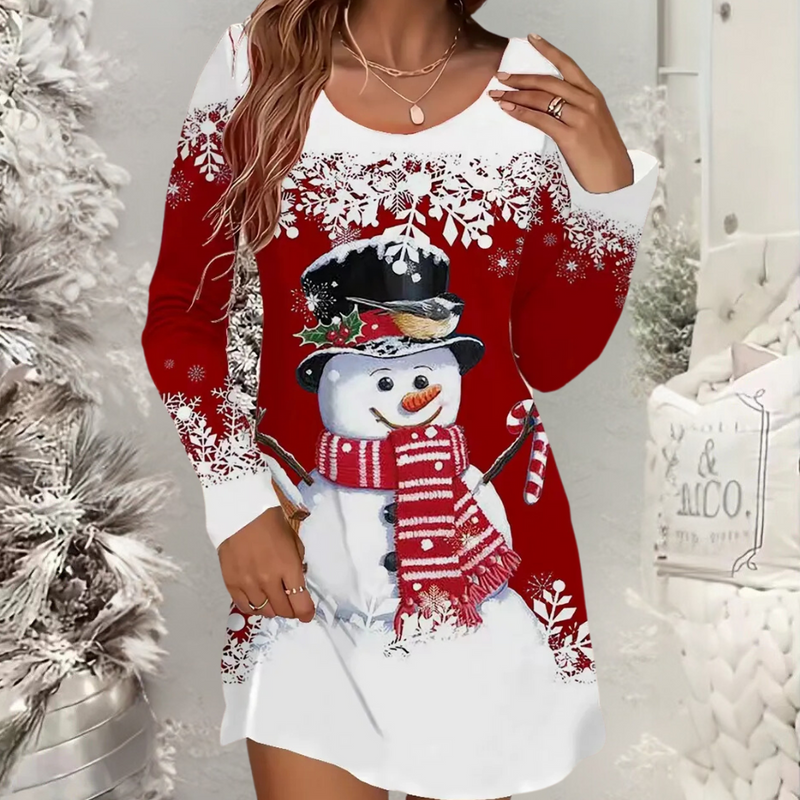 Frau im roten Weihnachtskleid mit Schneemann-Motiv, Wintermode, festlich, langärmelig.
