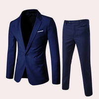 Dunkelblauer Herrenanzug, zweiteilig, elegant, aus Baumwolle, ideal für formelle Anlässe.