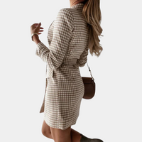 Klassisk blazer-kjole til et professionelt look – Claire