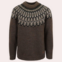 Grüner Norwegerpullover aus Wolle mit traditionellem Muster, Herrenmode, Winterkleidung.