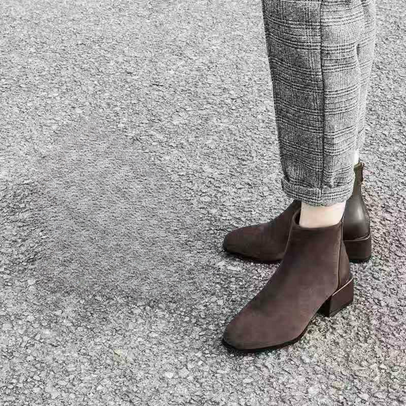 Women's ankle boots with block heel - Lira