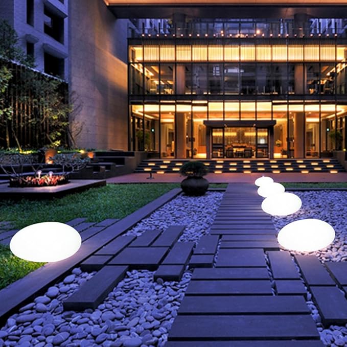Atmospheric Wireless Garden Lamp - LumaStone