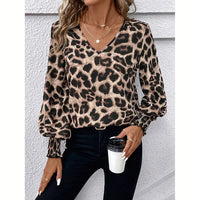 Trendy women's blouse with leopard print – Seraphina