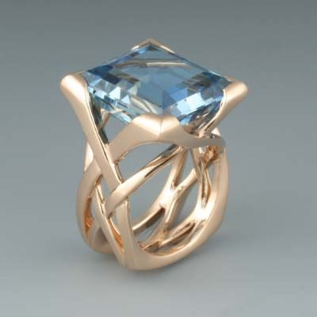 Vintage rosaguld ring med blå zirkonia - Rosalie