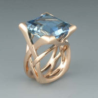 Vintage rosaguld ring med blå zirkonia - Rosalie