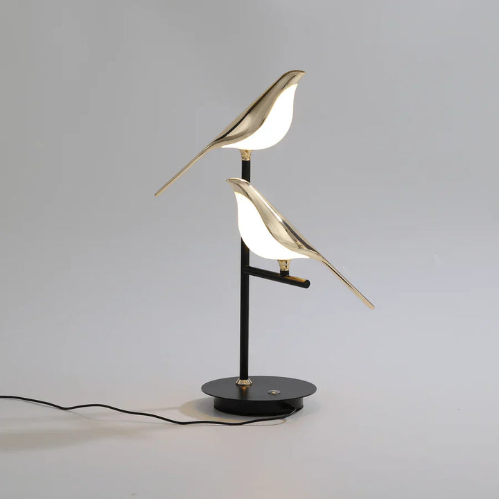 Lámpara de mesa LED con diseño elegante - AvaBird