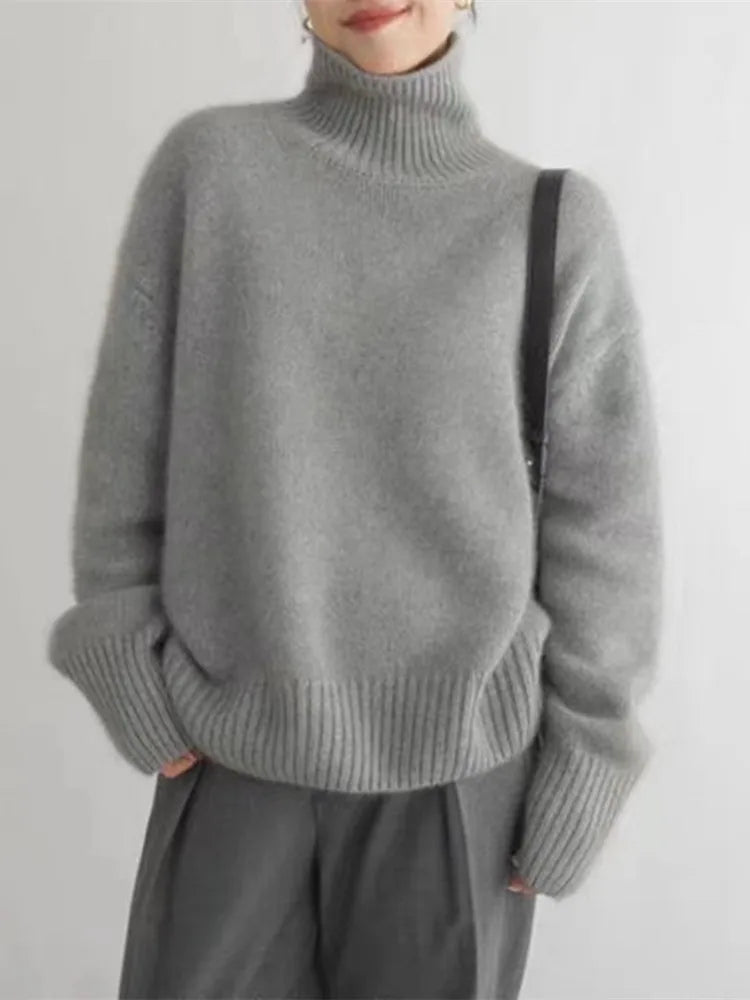 Cashmere Women's Turtleneck Sweater - Seraphina